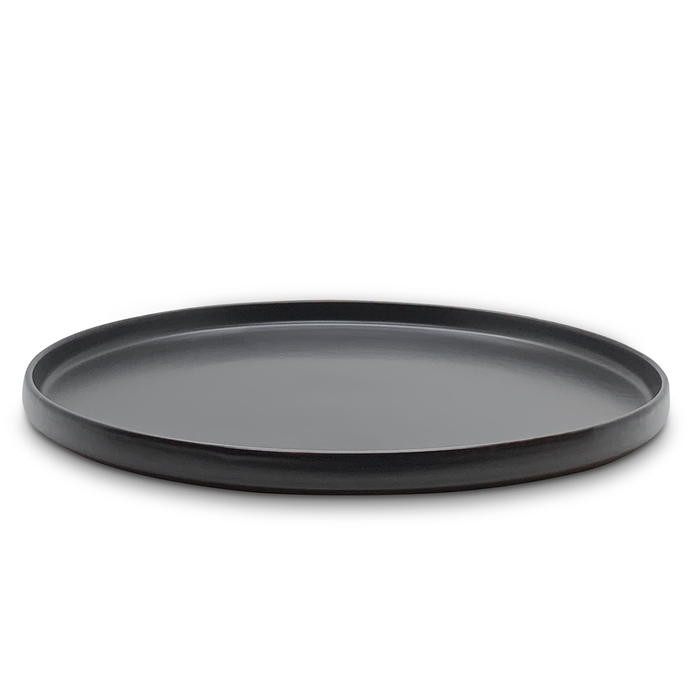 The Rim Dinner Plate Semi-Matte Finish - Black by Gather Round